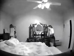 لذت بردن از نمایش بزرگ من مادر کاملا برهنه در اتاق خواب